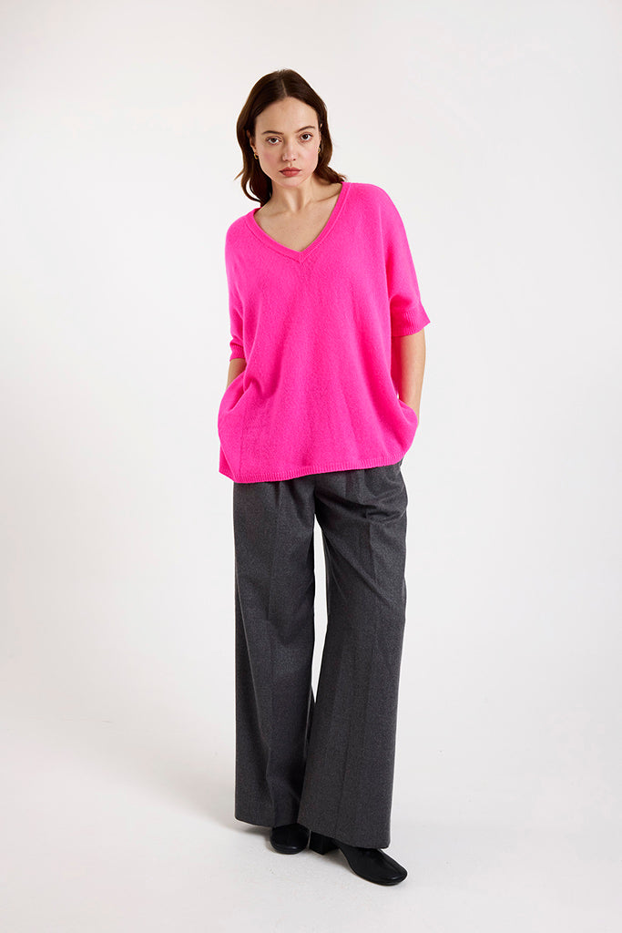 Brodie Cashmere Bronte Tee in Diva Pink - Arielle Clothing