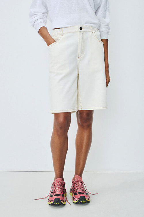 American Vintage Jozastreet Shorts in Off White - Arielle Clothing