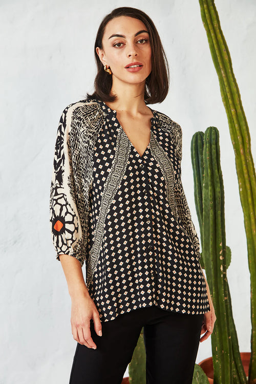 Verge Inspire Blouse in Black Print - Arielle Clothing