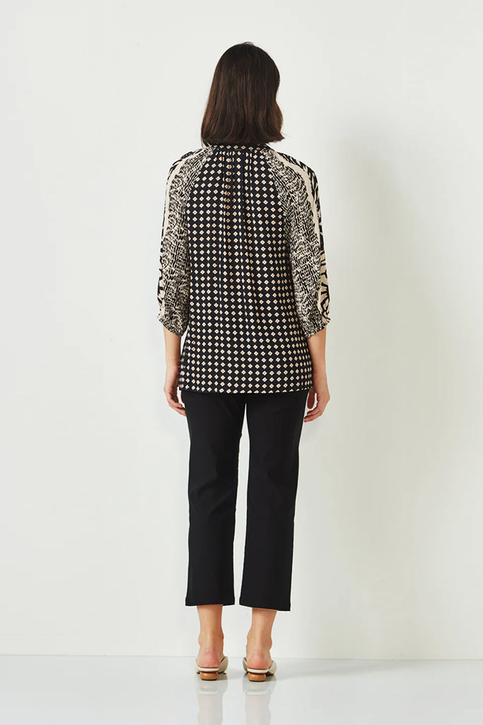 Verge Inspire Blouse in Black Print - Arielle Clothing