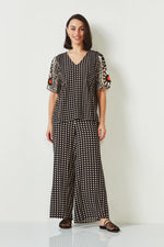 Verge Inspire Top in Black Print - Arielle Clothing