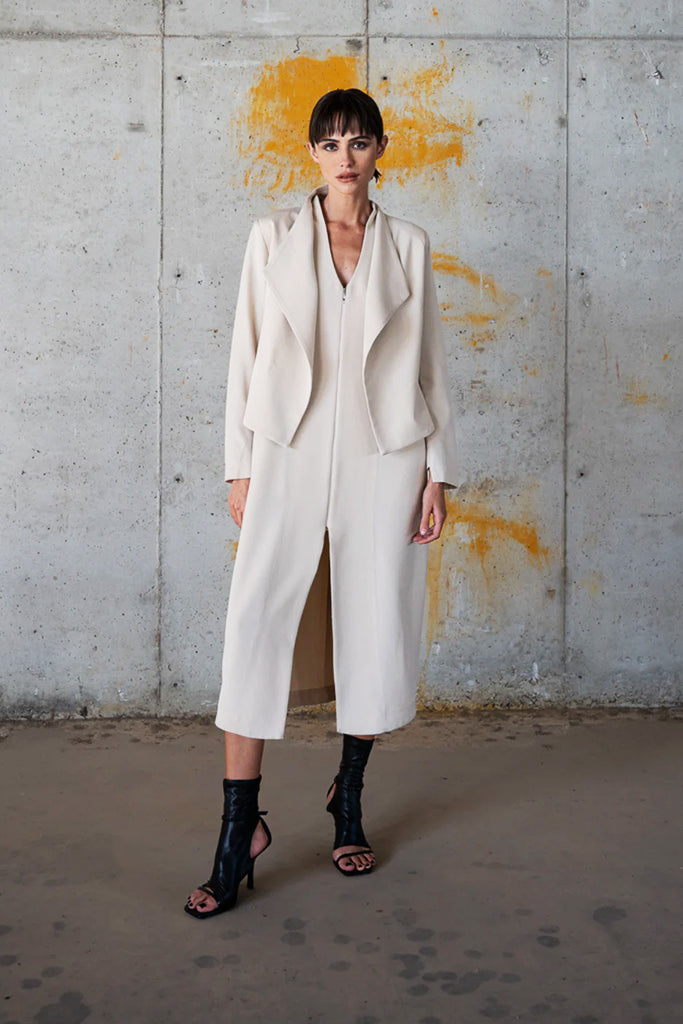 Lotus Eaters Aspect Cropped Blazer in Cream - Arielle Clothing