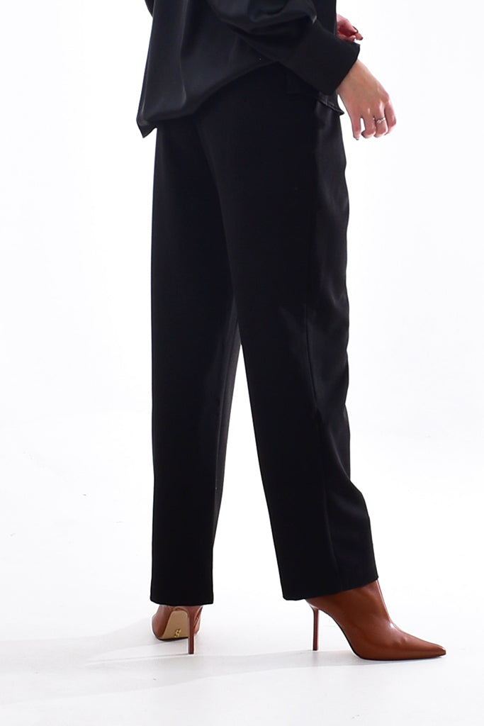 Lotus Eaters Melissa Pant in Black - Arielle Clothing