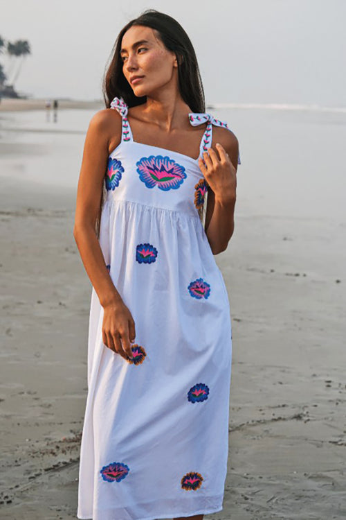 Nimo With Love Agate Organic Cotton Dress in White with Lotus Embroidery - Arielle Clothing