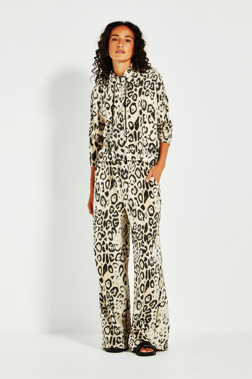 Verge Suave Jacket in Animal Print - Arielle Clothing