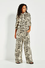 Verge Suave Jacket in Animal Print - Arielle Clothing