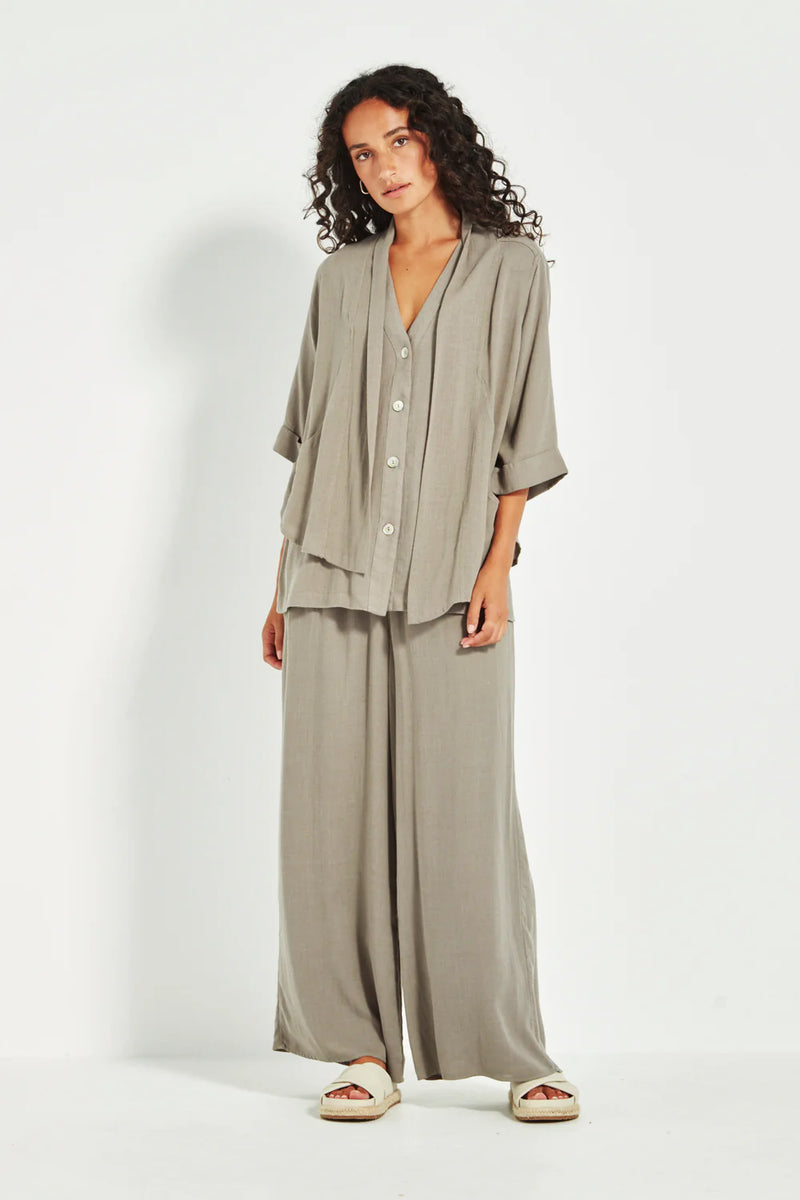 Verge Cayman Elbow Sleeve Jacket in Green Tea - Arielle Clothing