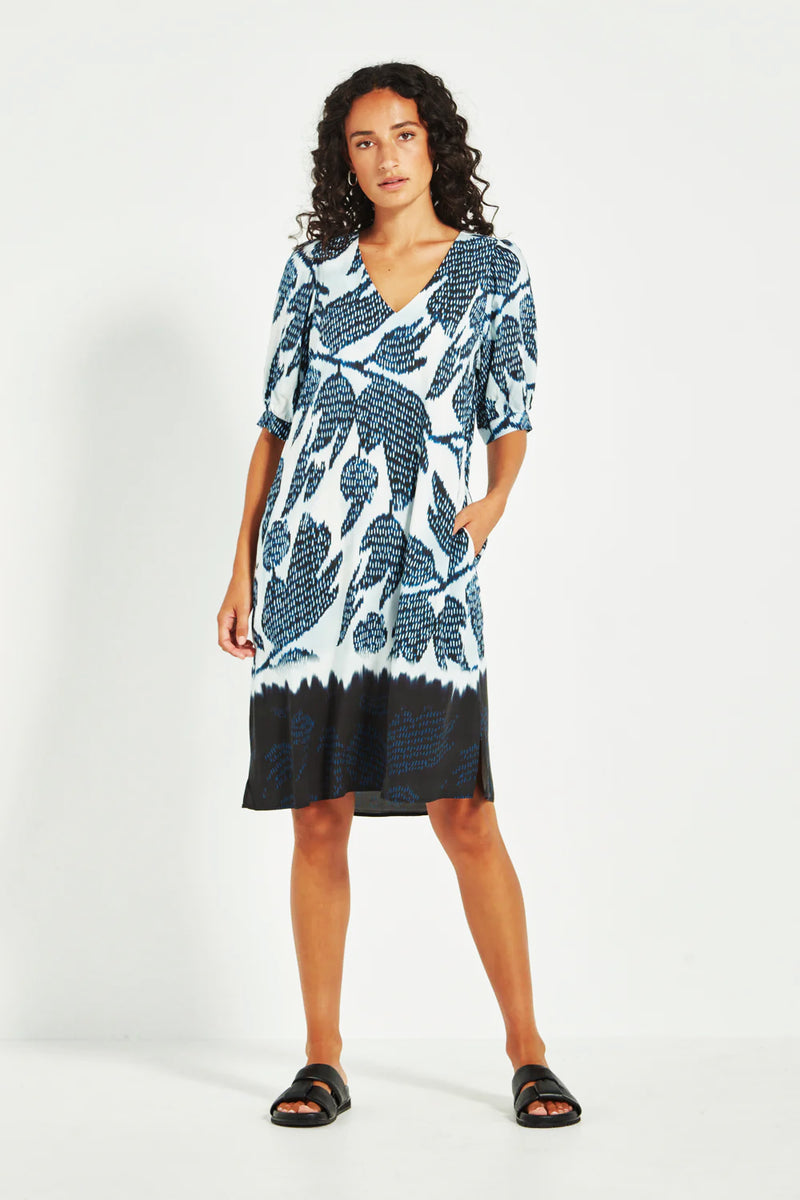 Verge Dynasty Print Dress in Ink - Arielle Clothing
