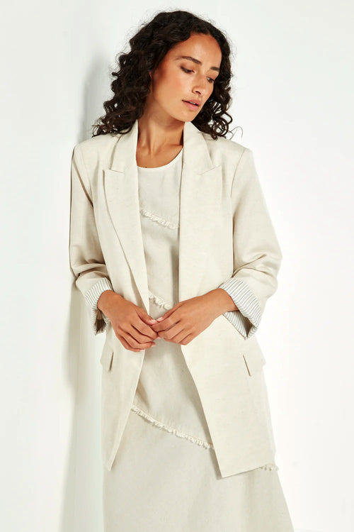 Verge Yara Longline Blazer in Cashew - Arielle Clothing