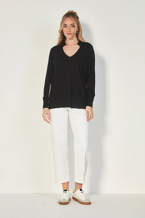 Verge Manhattan Sweater in Black - Arielle Clothing