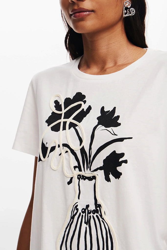 Desigual Shadow Tee in White - Arielle Clothing