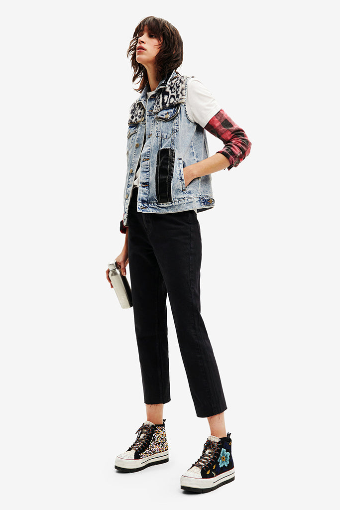 Desigual Filadelfia Denim Vest in Mid Wash - Arielle Clothing